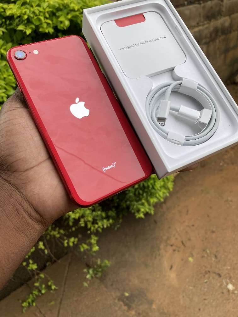 Open Box iPhone SE 2nd Gen